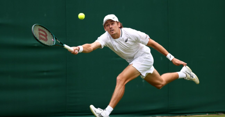 Alex de Minaur