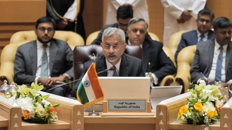 India backs a peaceful two-state solution.
